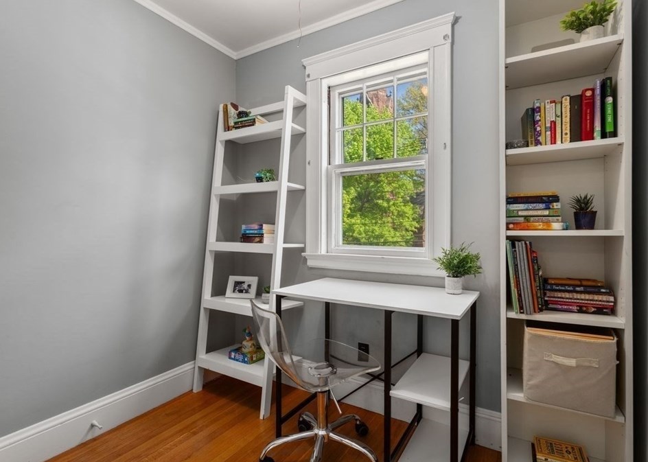 70 Vernon St, Newton MA 02458-2046 exterior