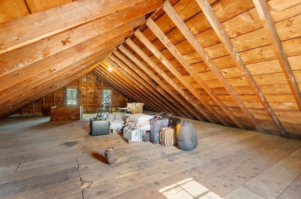 70 Vernon St, Newton MA 02458-2046 exterior