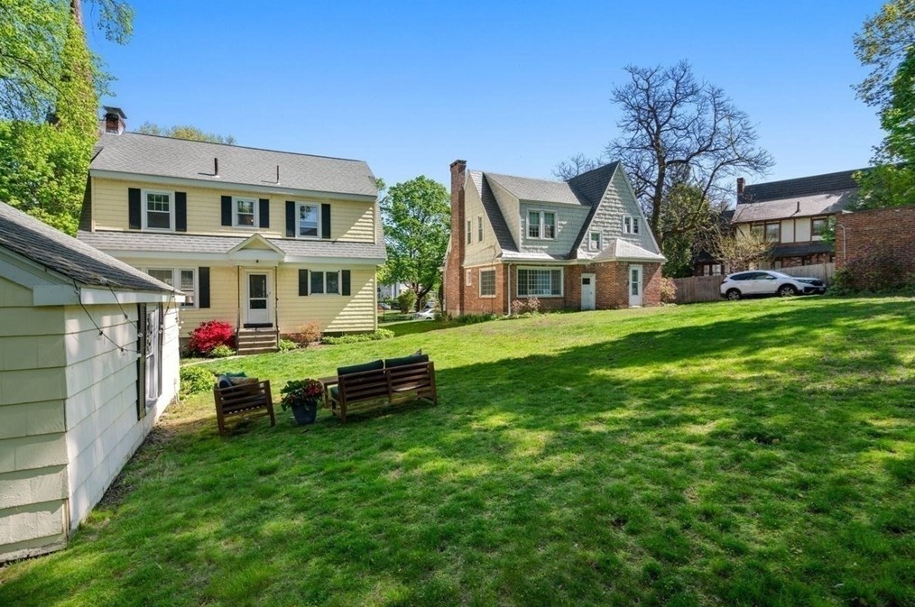 70 Vernon St, Newton MA 02458-2046 exterior