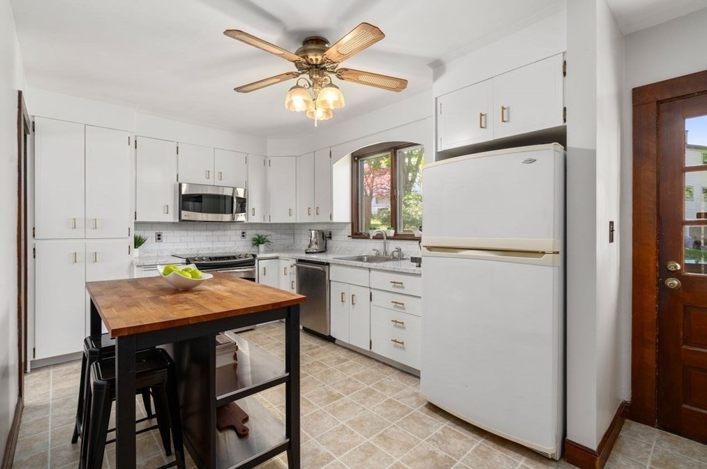 70 Vernon St, Newton MA 02458-2046 exterior