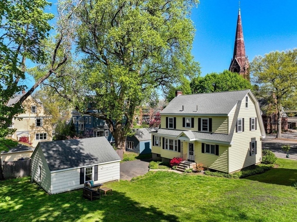 70 Vernon St, Newton MA 02458-2046 exterior