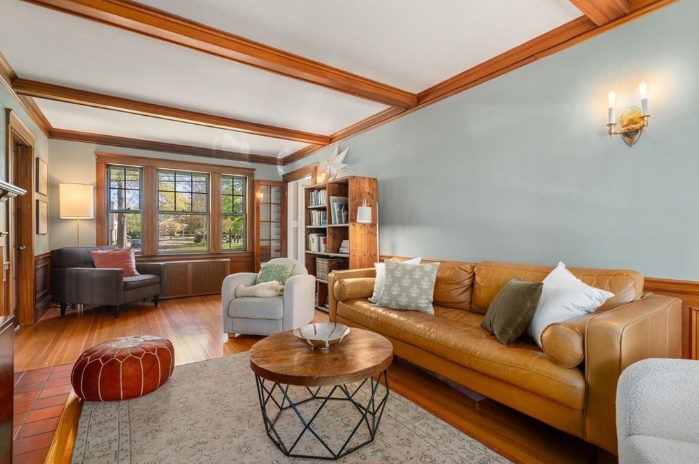 70 Vernon St, Newton MA 02458-2046 exterior