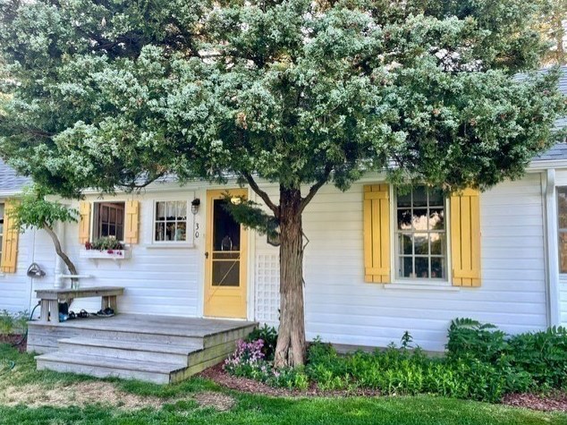 30 Lydias Island Rd, Wareham, MA 02571