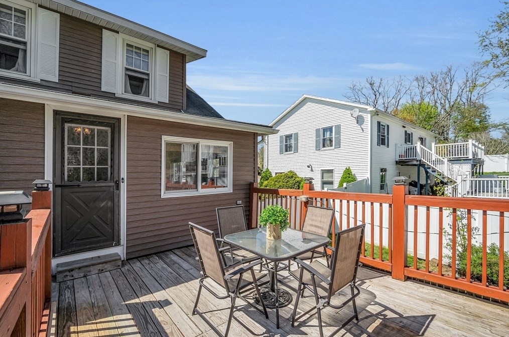 51 Goodale St, Haverhill MA 01830-4209 exterior