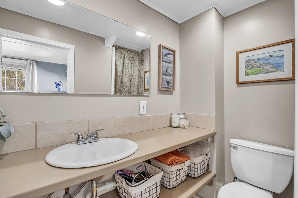 51 Goodale St, Haverhill MA 01830-4209 exterior