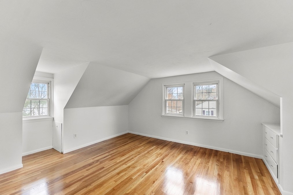 163 Lakeside Dr, East Bridgewater MA 02324-1019 exterior