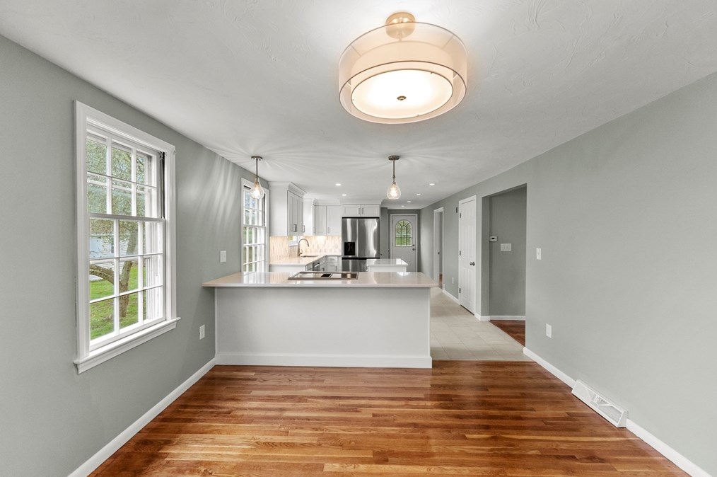 163 Lakeside Dr, East Bridgewater MA 02324-1019 exterior