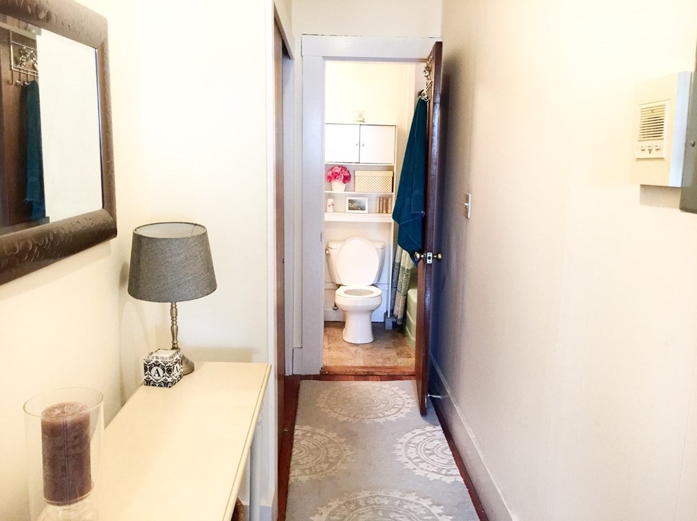 1386 Beacon St, Brookline MA  02446-2836 exterior