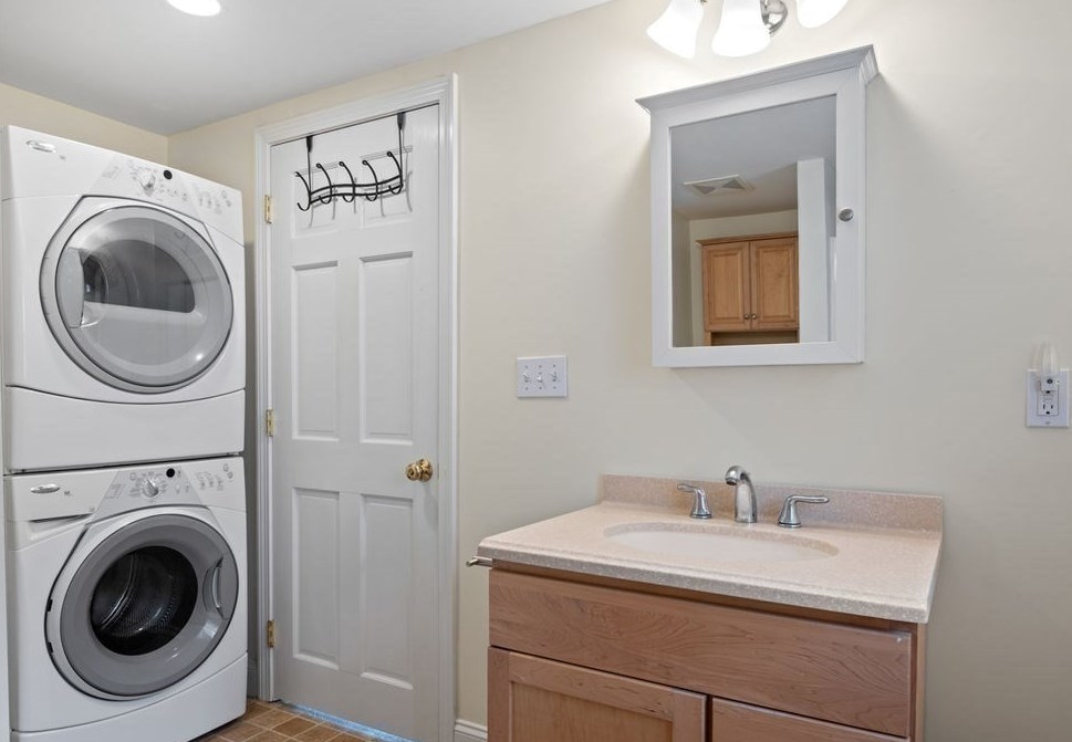 78 Southern Blvd, Newbury MA 01951-2121 exterior