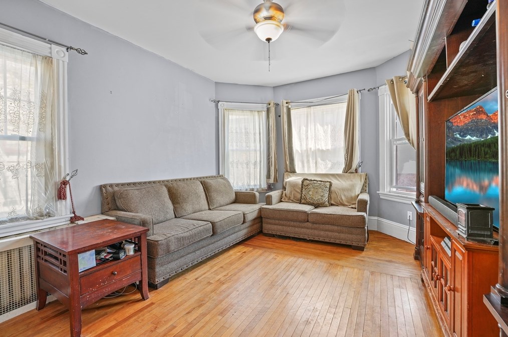 43 Willis St, New Bedford MA  02740-6751 exterior