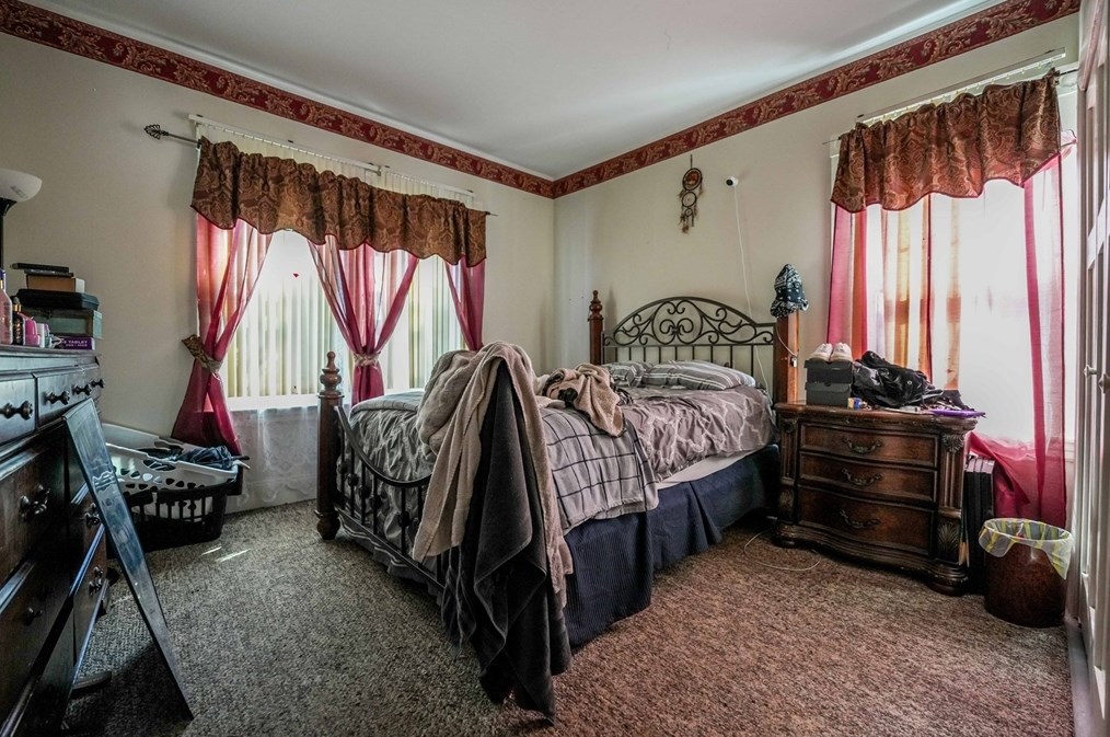 43 Willis St, New Bedford MA  02740-6751 exterior