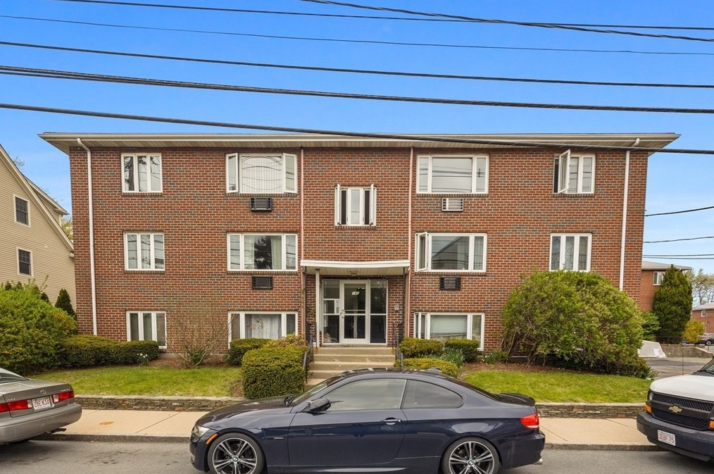 145 Warren St, Watertown MA  02472-1730 exterior