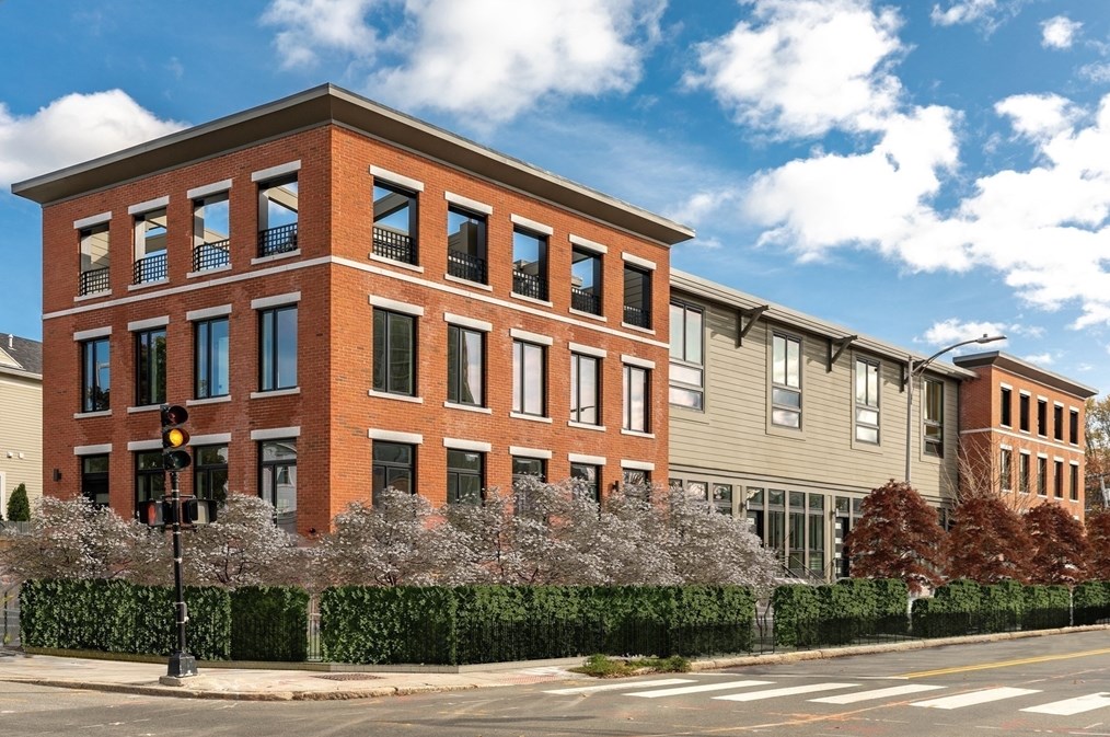 302 Putnam Ave, Cambridge MA 02139-4616 exterior