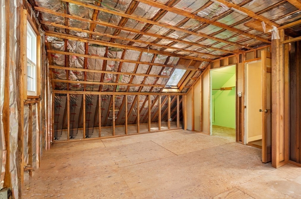 34 Carleton Rd, Hingham MA 02043-3009 exterior