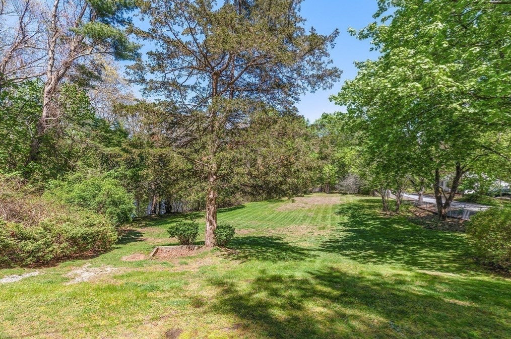 34 Carleton Rd, Hingham MA 02043-3009 exterior