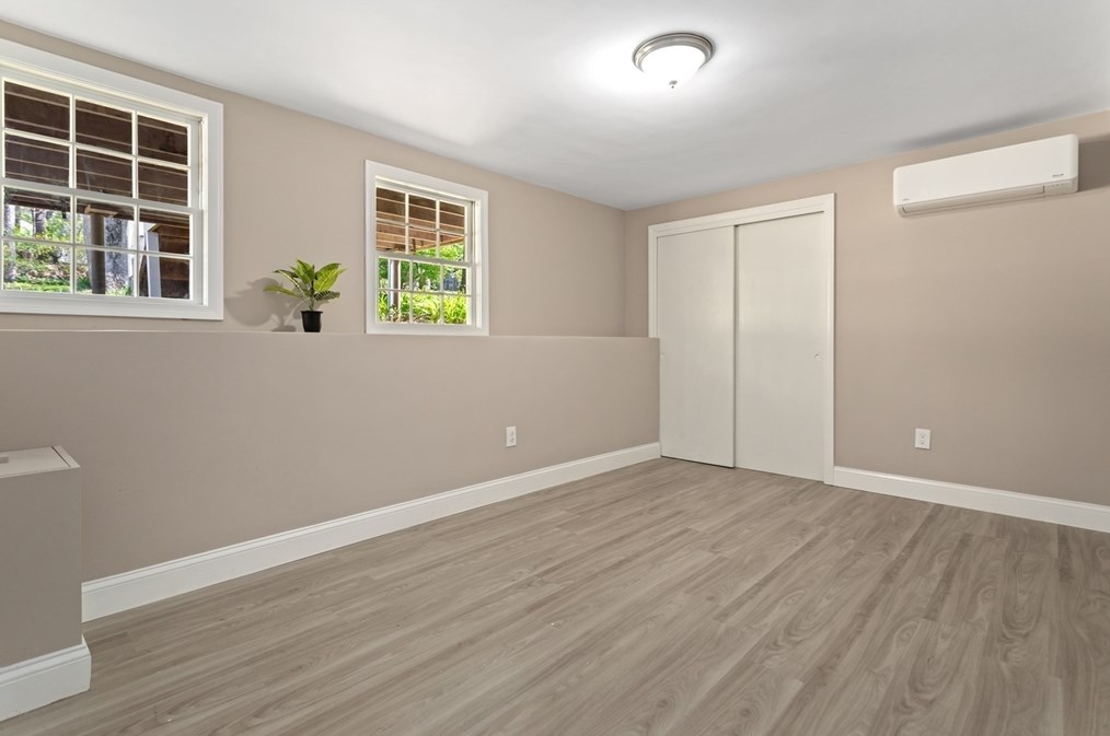 12 Ivanhoe Dr, Lynnfield MA 01940-1739 exterior