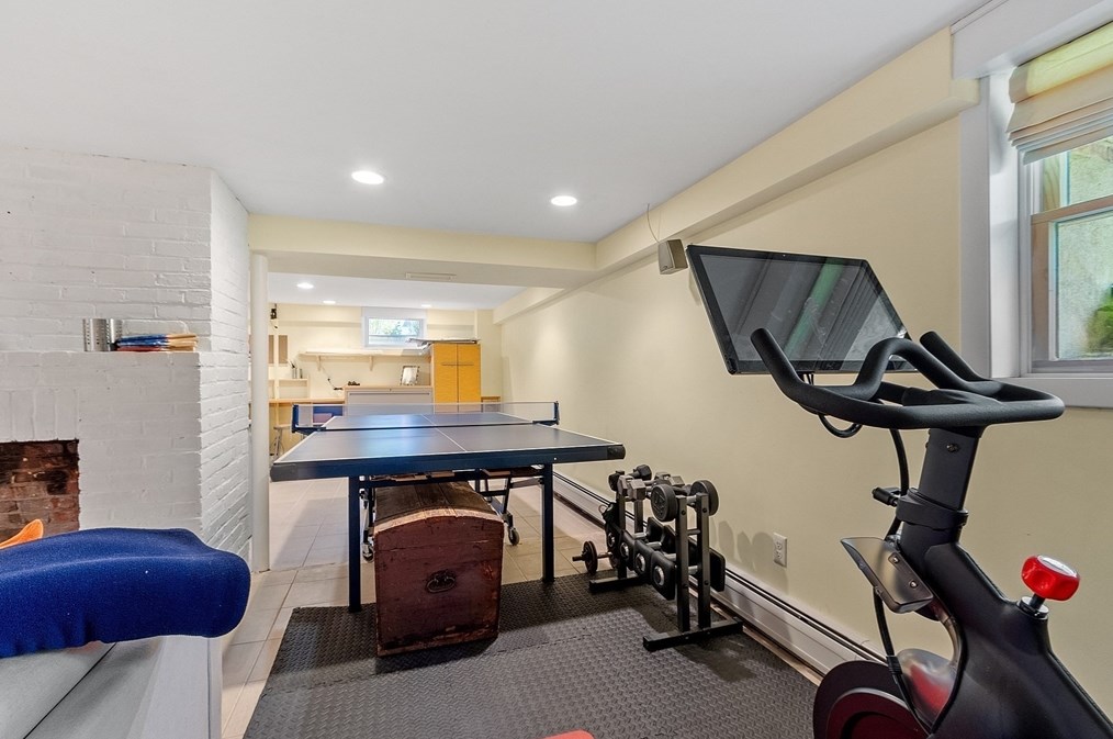 41 Taylor Rd, Acton MA 01720-4516 exterior