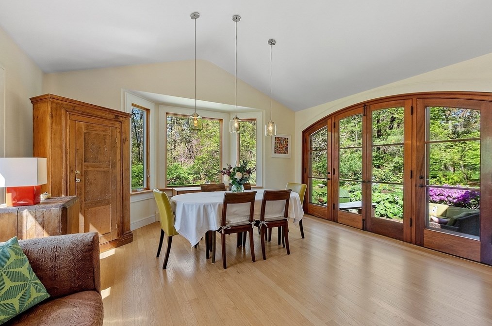 41 Taylor Rd, Acton MA 01720-4516 exterior