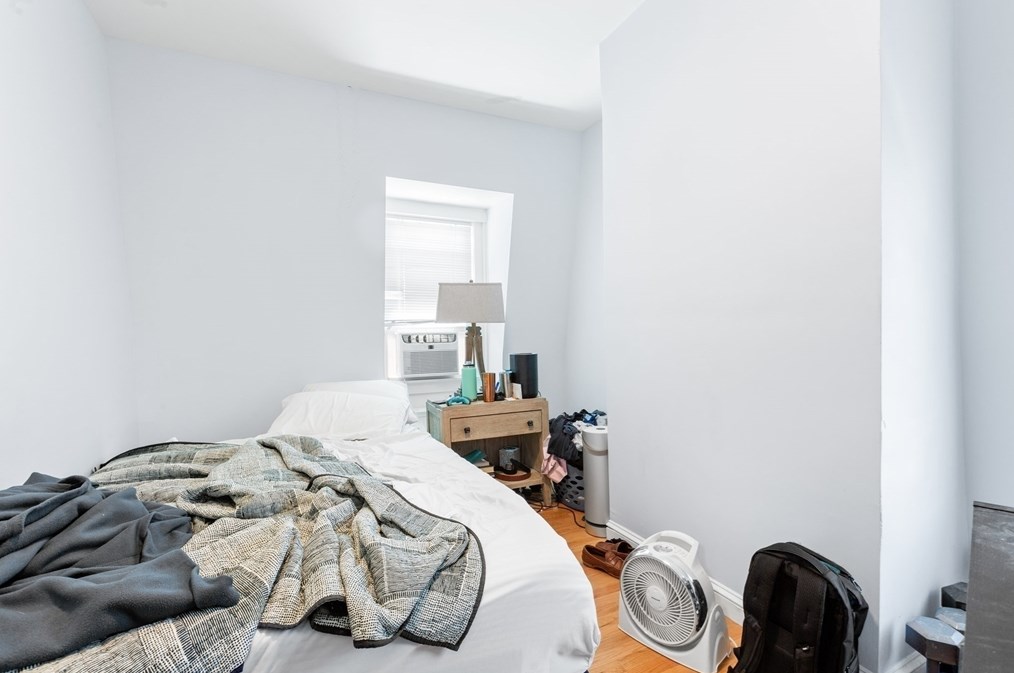 651 7th St, Boston MA 02127-4246 exterior