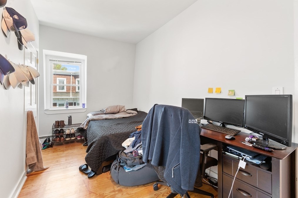 651 7th St, Boston MA 02127-4246 exterior