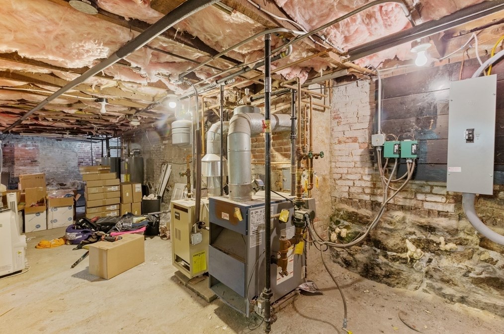 651 7th St, Boston MA 02127-4246 exterior