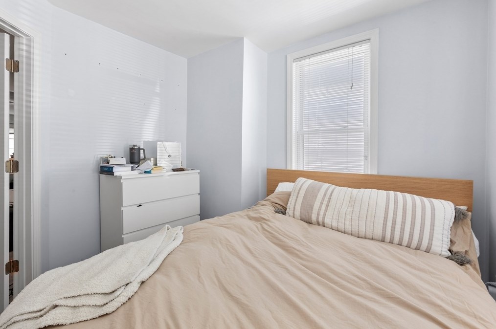 651 7th St, Boston MA 02127-4246 exterior