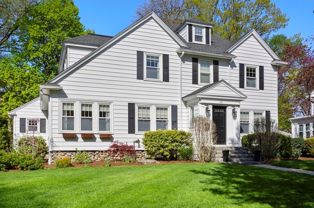 117 Coolidge Rd, Worcester, MA 01602