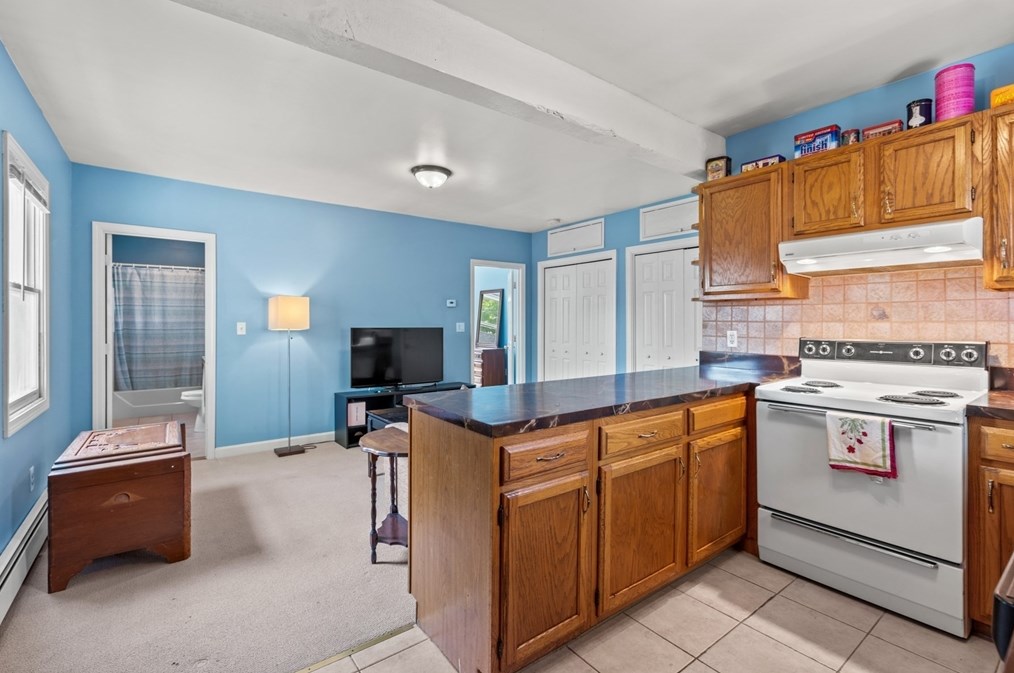 31 Wilbur St, Weymouth MA 02189 exterior