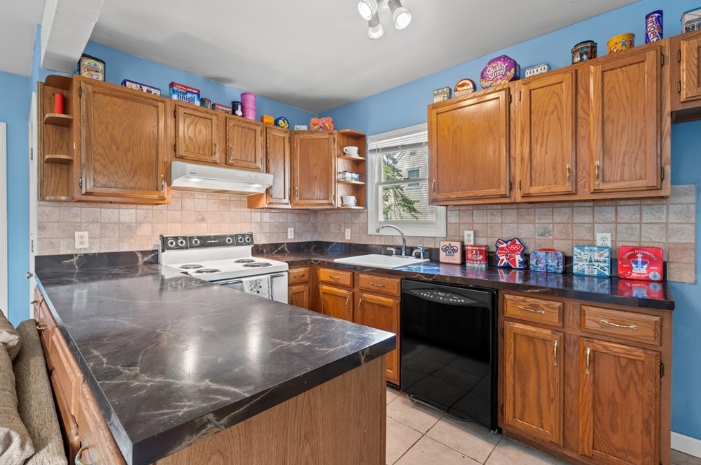 31 Wilbur St, Weymouth MA 02189 exterior