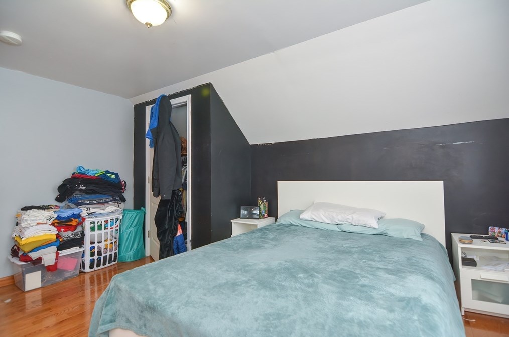 65 Ft Hl Ave, Lowell MA 01852-2708 exterior