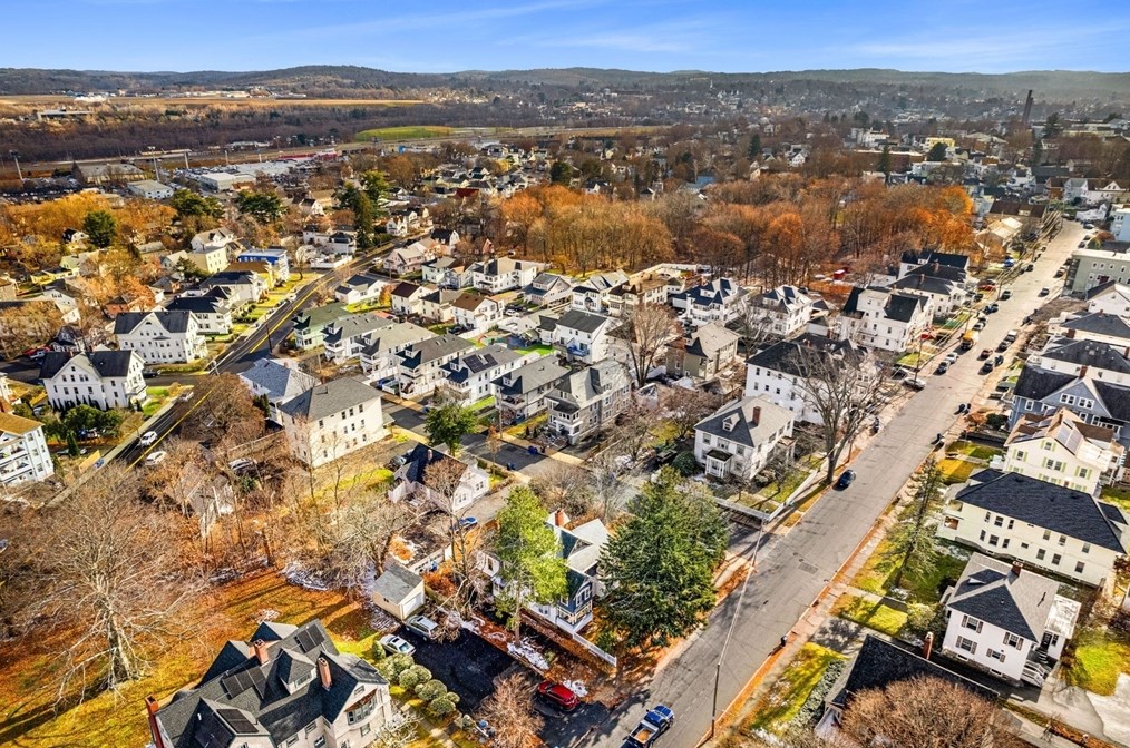 155 Woodland St, Lawrence MA 01841-2943 exterior