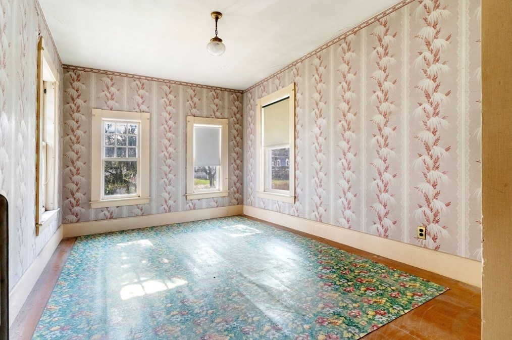 155 Woodland St, Lawrence MA 01841-2943 exterior