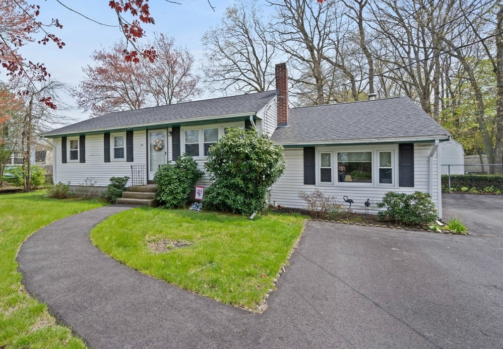 32 Joyce Ave, Whitman, MA 02382