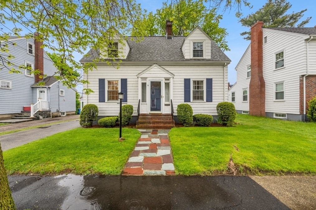 18 Bates Rd, Arlington, MA 02474-6818