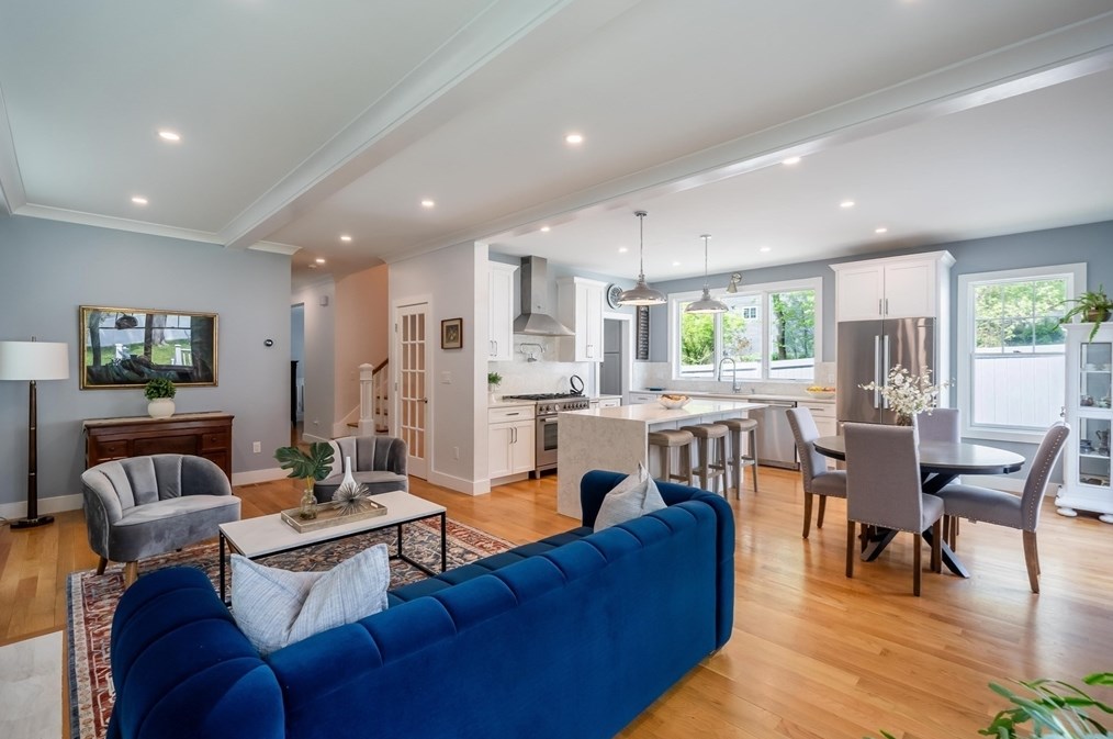 24 Grassland St, Lexington MA 02421-7944 exterior