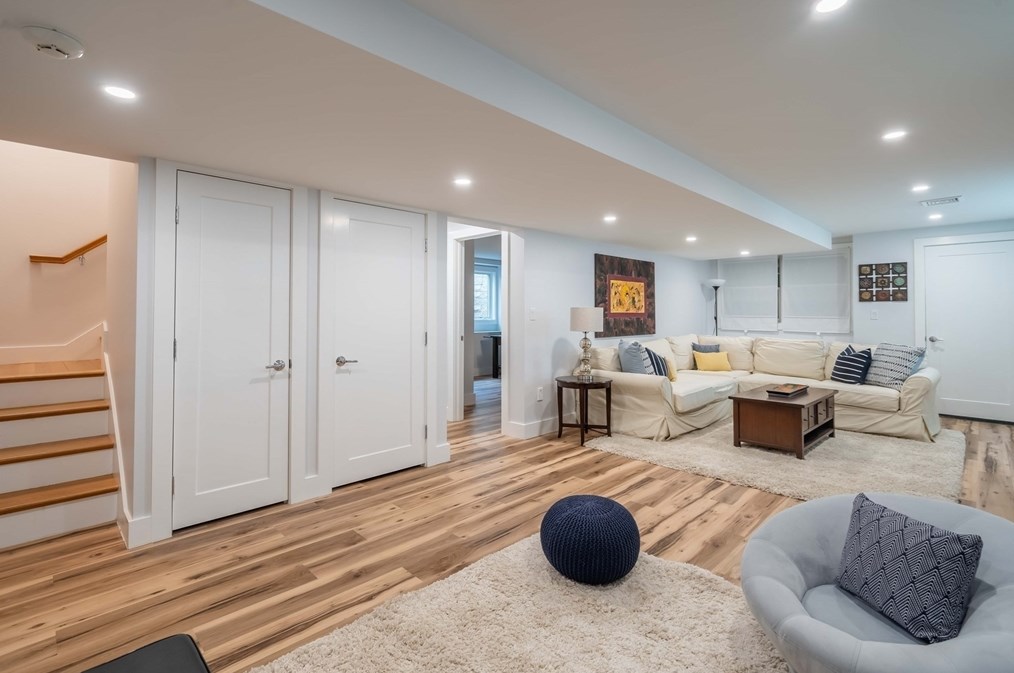 24 Grassland St, Lexington MA 02421-7944 exterior