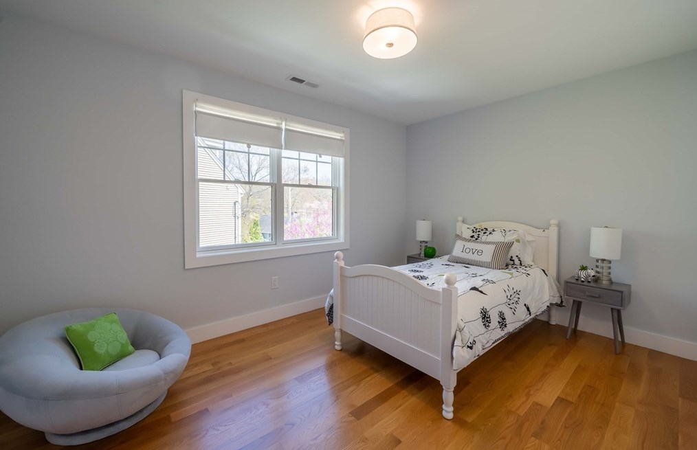 24 Grassland St, Lexington MA 02421-7944 exterior