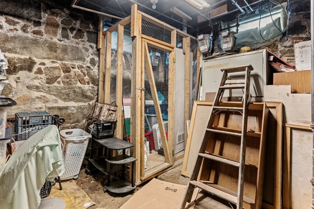 12 Highland Ave, Beverly MA 01915-4924 exterior