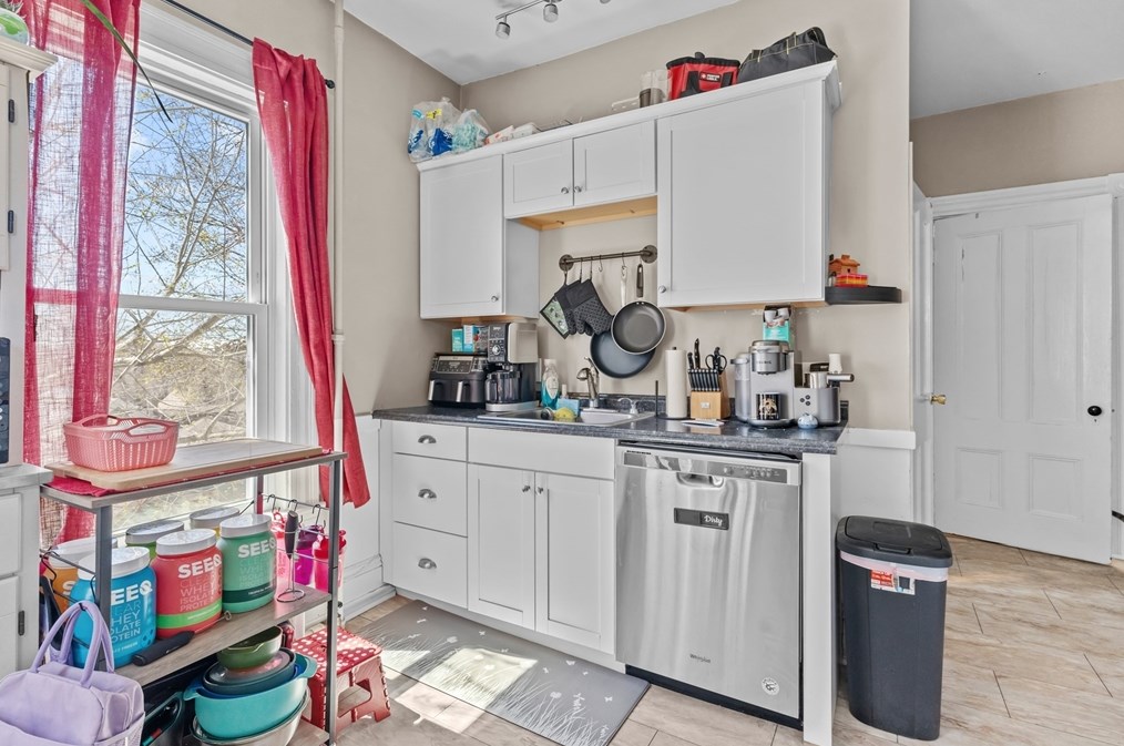 12 Highland Ave, Beverly MA 01915-4924 exterior