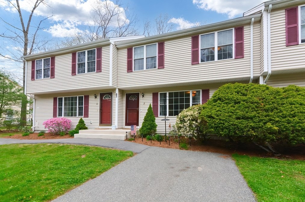 85 Steeple Chase Cir, Attleboro, MA 02703 exterior