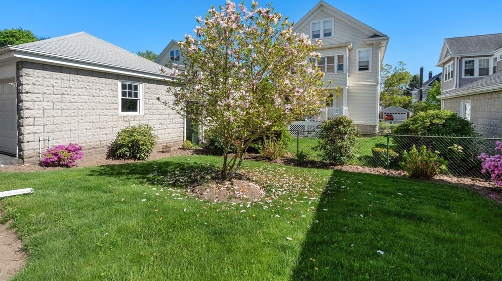 84 Lake St, Arlington MA  02474-8872 exterior