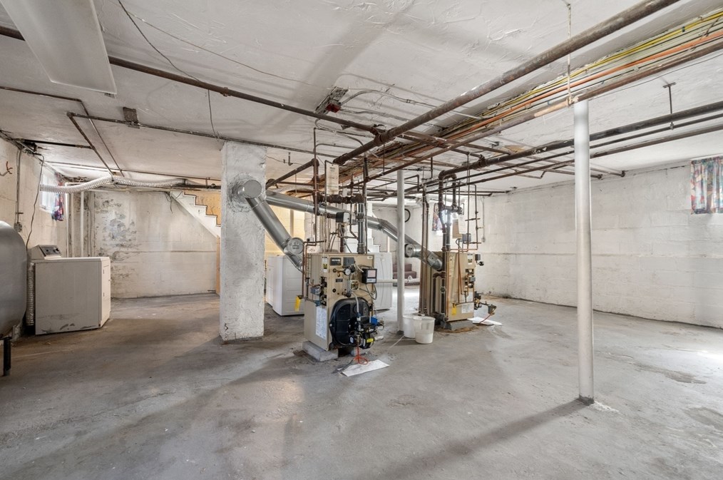 84 Lk St, Arlington MA 02474-8872 exterior