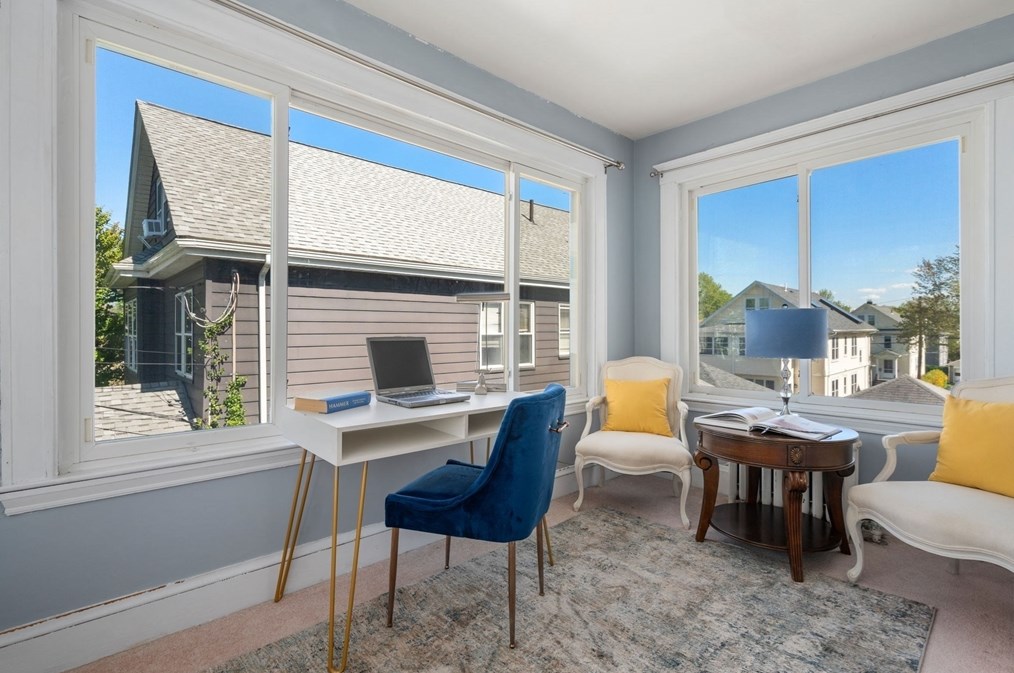 84 Lk St, Arlington MA 02474-8872 exterior