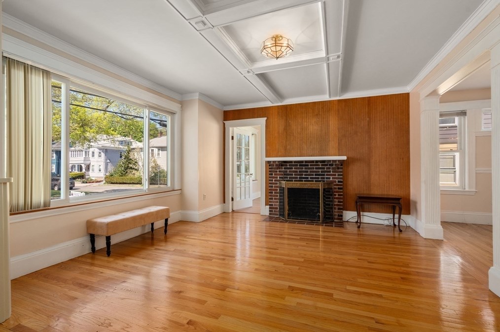 84 Lk St, Arlington MA 02474-8872 exterior