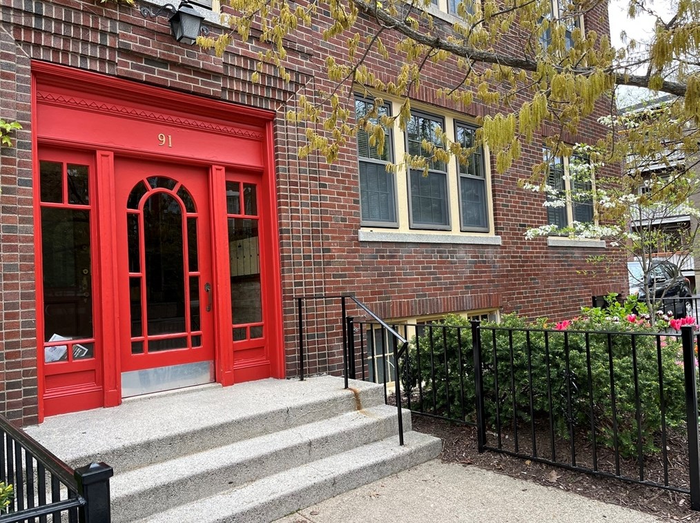 91 Harvard Ave, Brookline, MA 02446-6222