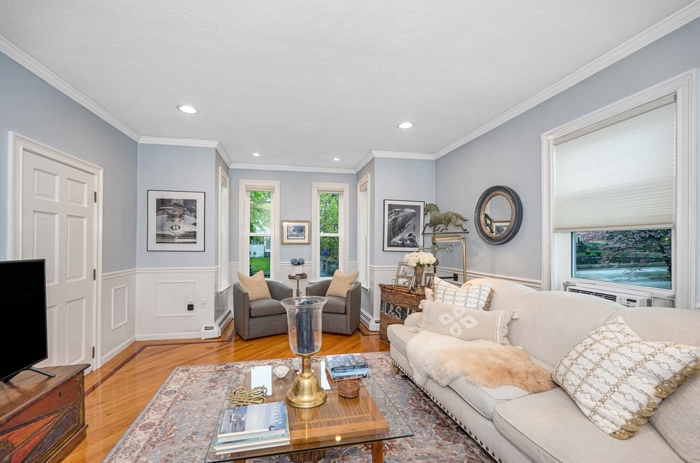 6 Maple Ave #1, Andover, MA 01810