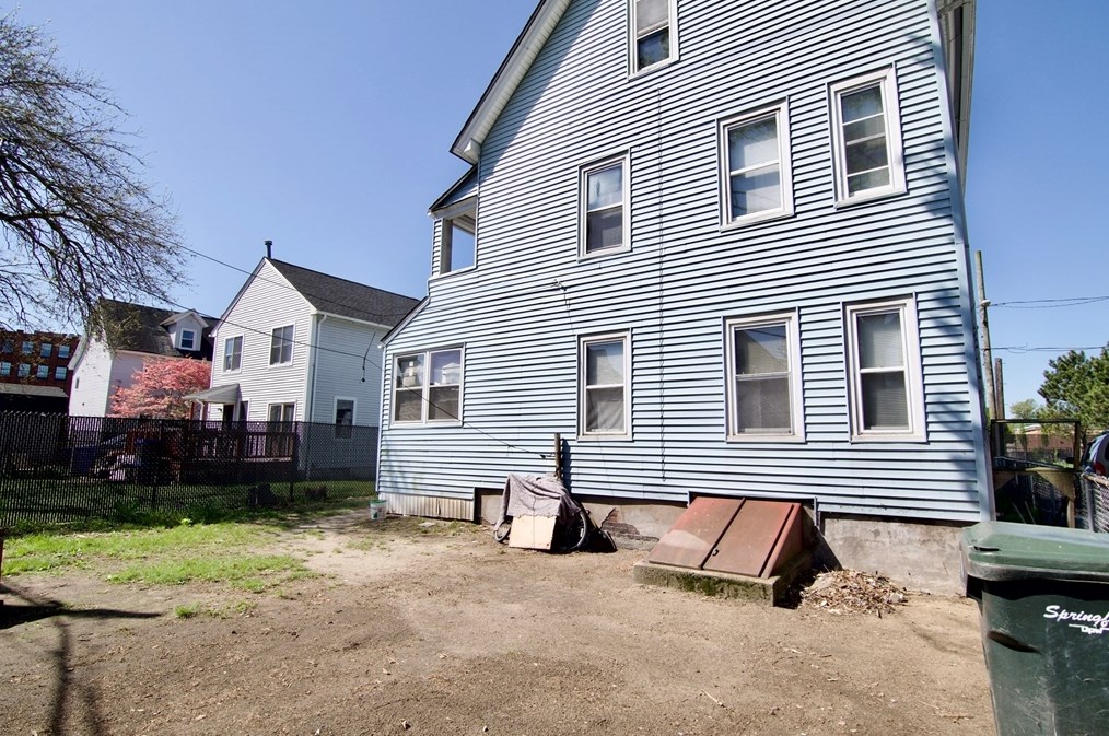 31-33 Hayden Ave, Springfield, MA 01109
