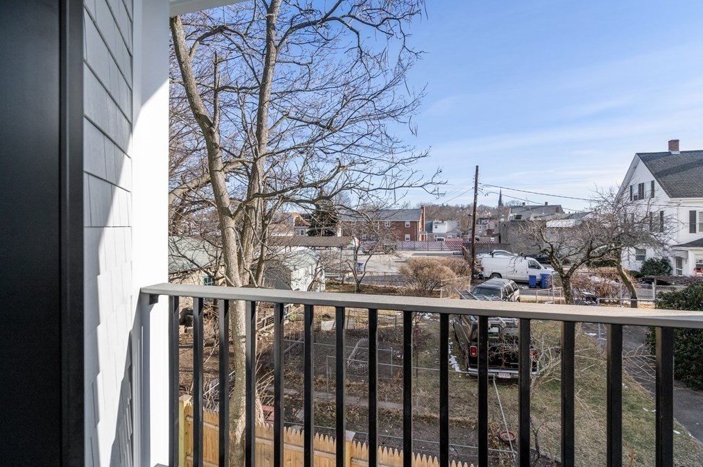 180 Adams St, Newton MA 02458-1203 exterior