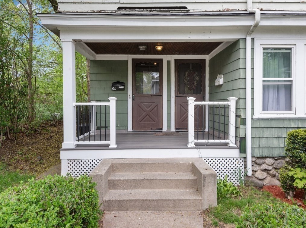 48 Sagamore Rd, Worcester, MA 01605 exterior