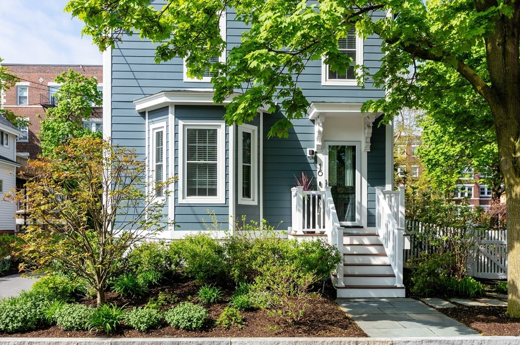 16 Chester Pl, Somerville, MA 02144 exterior